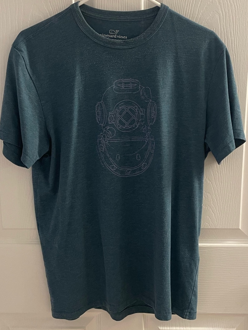 Vineyard Vines Men’s Dive Divers Helmet Ocean Blue T-shirt medium Like New